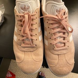 Gazelle Adidas Sneakers